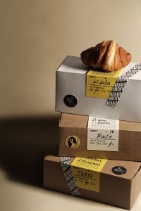 Ide/ Contoh Desain Kemasan Kardus Roti